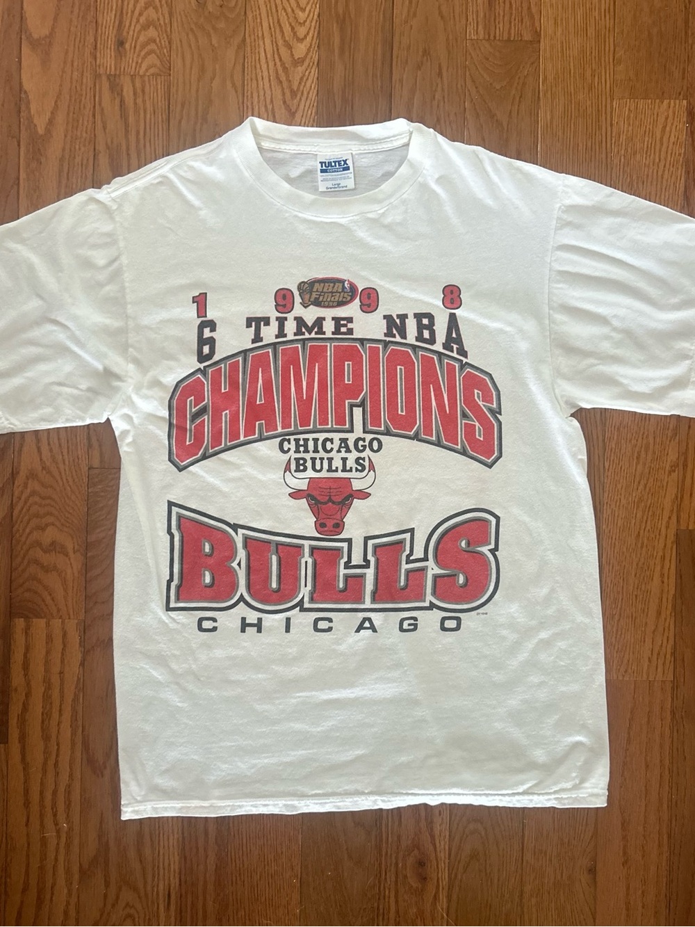 Chicago Bulls 1998 6 Time NBA Champions Vintage T-Size Large